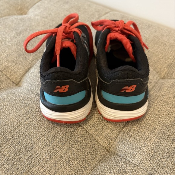 Little Kid Bundle, Set Of Two New Balance Sneakers Sz11 BLUE Black Red - Picture 8 of 11